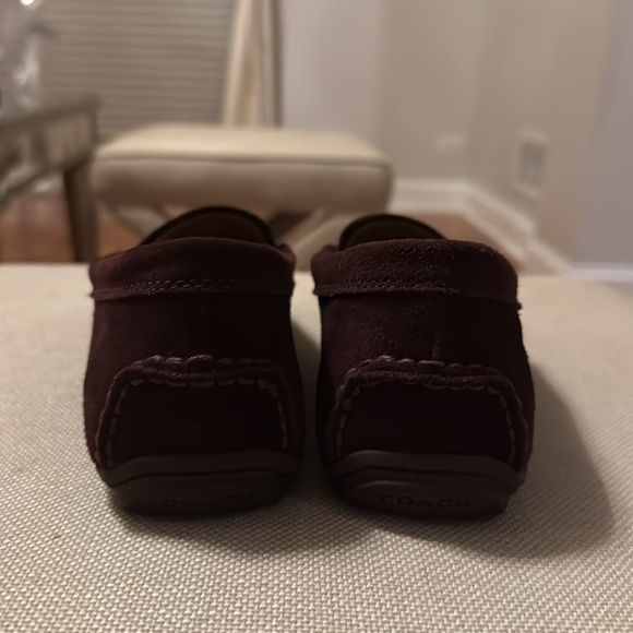 Coach suede rubber soled shoe - Picture 4 of 8